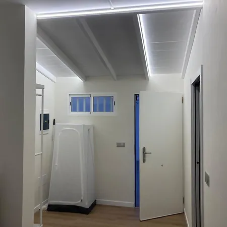 El Equilibrio Playa Honda (Lanzarote)